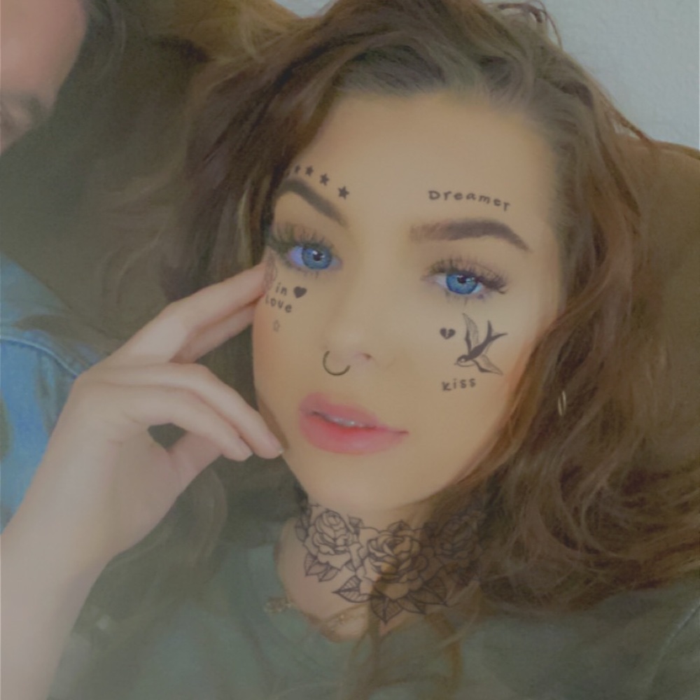 Meet your Posher, Sierralynn